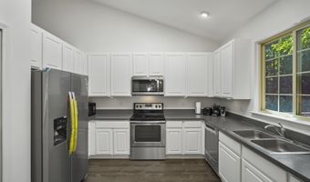 5841 Lafayette Ln, Ann Arbor, MI 48103