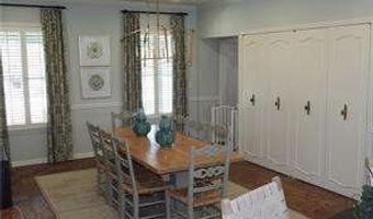 220 Lake Shore Dr, Alma, GA 31510
