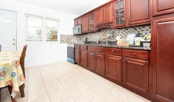 153 Cherry Hill Dr 2B, Bridgeport, CT 06606