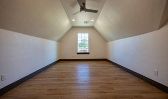 1533 Red Bud Ln, McAlester, OK 74501