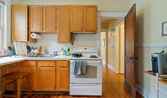 687 Myrtle Ave, Albany, NY 12208