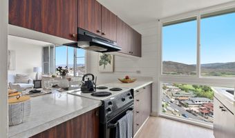 5210 Likini St 1401, Honolulu, HI 96818