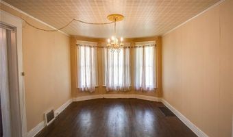 2425 Sanford Ave, Alton, IL 62002