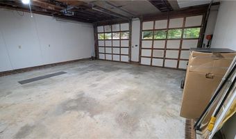 222 Shallowbrook Dr, Advance, NC 27006