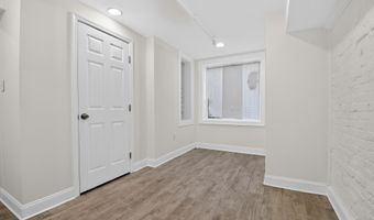 1707 N CAPITOL St NE 1, Washington, DC 20002