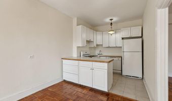 4000 CATHEDRAL Ave NW 605B, Washington, DC 20016