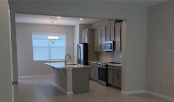 438 LADY PALM St, Apopka, FL 32703