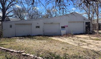 223 NE 6th St, Abilene, KS 67410