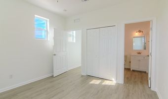 195 14th St, Apalachicola, FL 32320