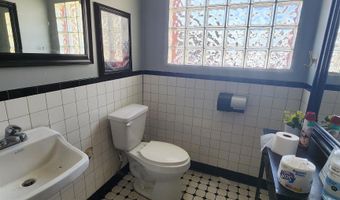 13 W 10TH St, Anniston, AL 36201