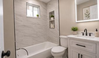 9 Emerald Ln S, Amityville, NY 11701
