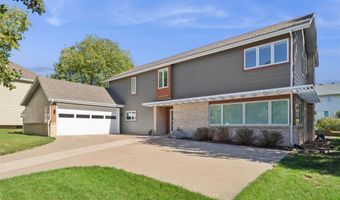 3212 Magnolia Cir, Ames, IA 50014
