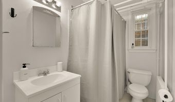5135 MASSACHUSETTS Ave, Bethesda, MD 20816