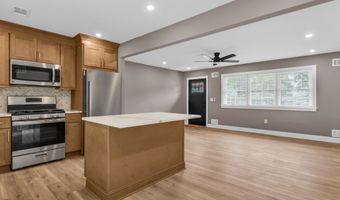 23 Georgetown Blvd, Barnegat, NJ 08005