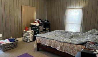 26 Cook St, Auburn, ME 04210