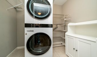 273 Scio Village Ct 125, Ann Arbor, MI 48103