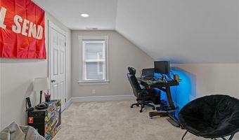 36 Ruth Ave, East Providence, RI 02916
