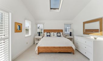 56 W 13th St, Avalon, NJ 08202