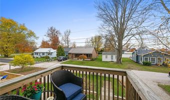 5825 Lake Rd 9, Ashtabula, OH 44004