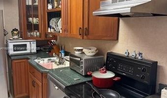 20505 E Country Club Dr 1036, Aventura, FL 33180