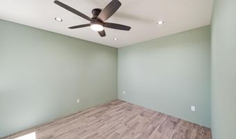 102 Spanish Peaks Rd, Arroyo Hondo, NM 87513