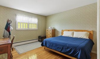 649 Spray Ave, Beachwood, NJ 08722