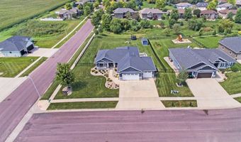 1820 W Thomas Cir, Brandon, SD 57005