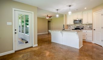 2702 Gage Dr, Benton, AR 72019