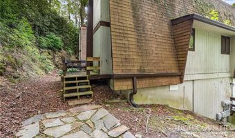 30 Creekside Dr A, Banner Elk, NC 28604