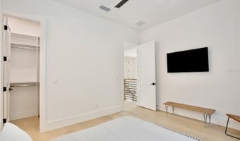 833 DARTMOUTH St, Orlando, FL 32804