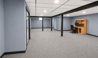 3 Meadow Cir, Barrington, RI 02806