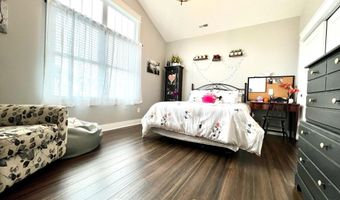 805 Spyglass Hill Dr, Bedford, IN 47421