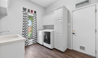 912 Velray Ave, Abernathy, TX 79311