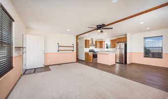 692 W Pony Express Ln, Benson, AZ 85602