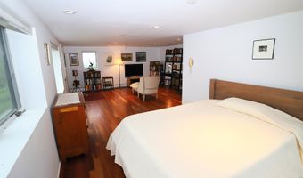 968 Centebar Rd, Albany, VT 05845