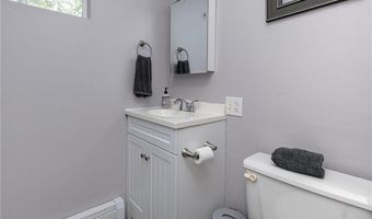 100 Pine Grove St, East Providence, RI 02916