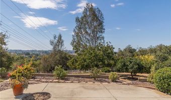 1581 Sycamore Dr, Fallbrook, CA 92028