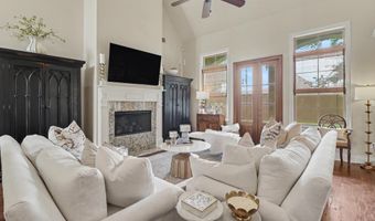 930 Caroline Dr, Biloxi, MS 39532