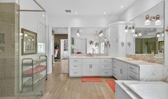 1013 St John Ct, Rockport, TX 78382
