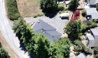 929 OLD COUNTY Rd, Brookings, OR 97415