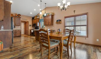 1415 Nicklaus Dr, Aberdeen, SD 57401