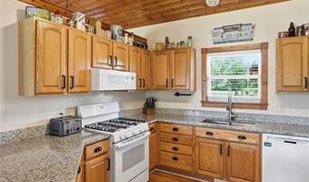 7271 Ray Rd, Argentine, MI 48473
