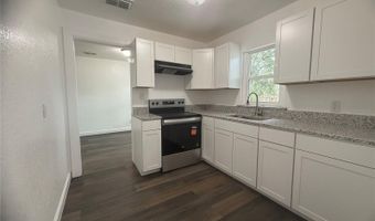 309 1ST St, Auburndale, FL 33823