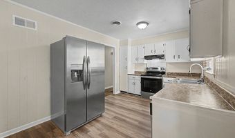 1925 W Whitney Ave, Albany, GA 31707