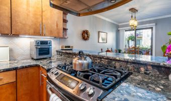 17 Ships Way, Bourne, MA 02532