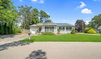 60 Walnut St, Beachwood, NJ 08722