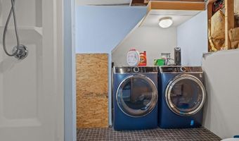 50 Circledale Dr, Cumberland, RI 02864