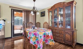 35 Sycamore Dr, Cranston, RI 02921