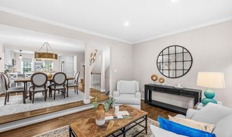 20 S MONTANA St, Arlington, VA 22204