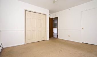 126 S La Londe Ave, Addison, IL 60101